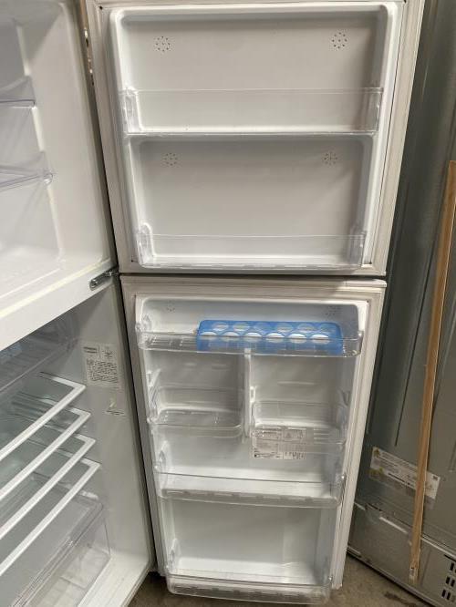 Second-hand Mitsubishi 260L Top Mount Fridge - Photo 4)