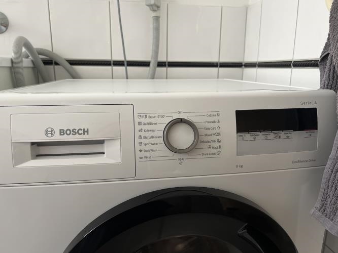 Second-hand Bosch 8kg Front Load Washing Machine - Photo 4)