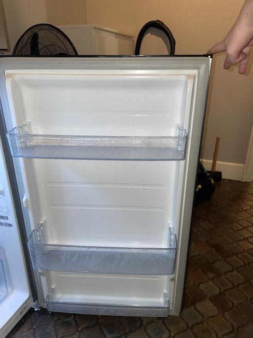 Second-hand Hisense 230L Top Mount Fridge - Photo 4)