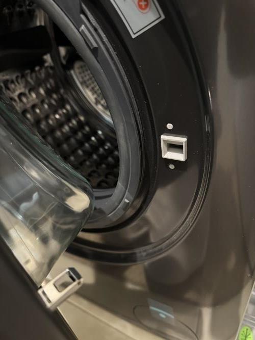 Second-hand Chiq 8.5kg Front Load Washing Machine - Photo 4)