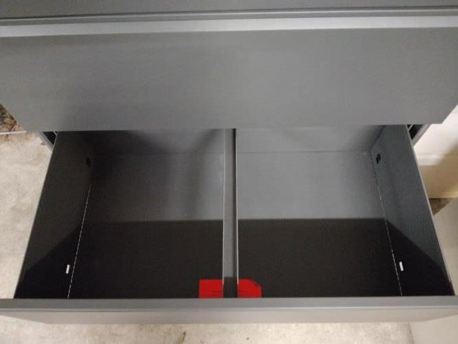 Second-hand Dark Grey Storage (and Filing) Cabinet (2 Files Wide) \u2013 Metal - Photo 4)