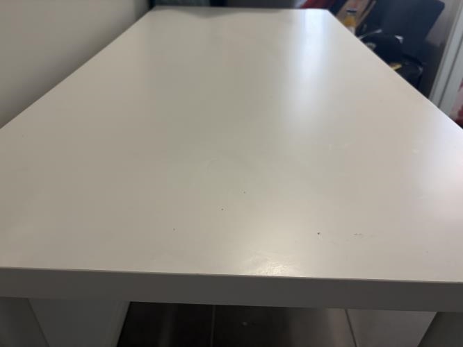 Second-hand IKEA Table - Photo 4)
