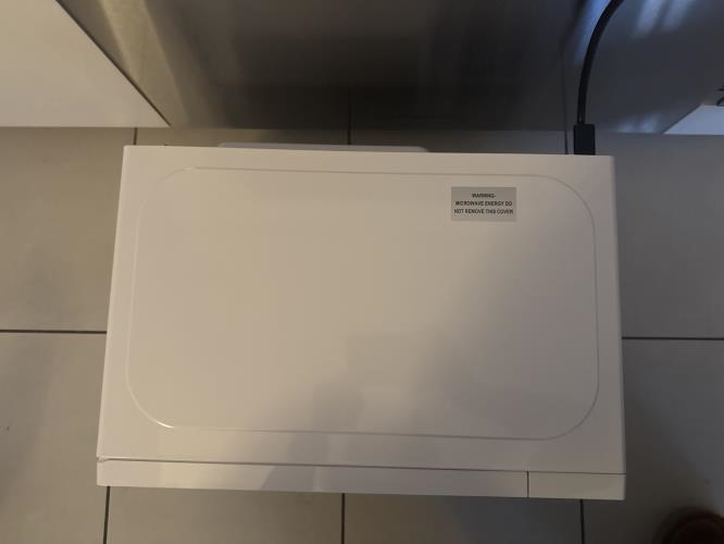Second-hand Brilliant Basics Microwave - Photo 4)