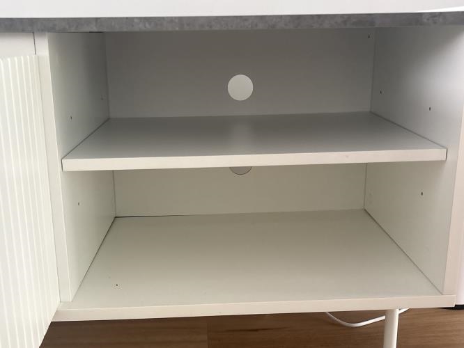 Second-hand Entertainment Unit - Photo 4)