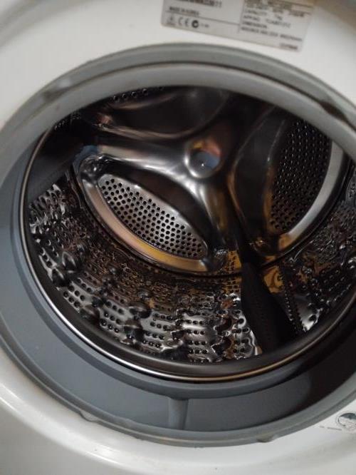 Second-hand LG 7kg Front Load Washing Machine - Photo 5)