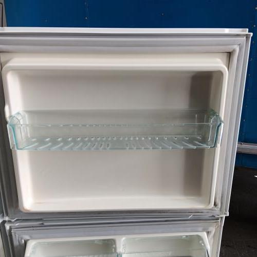 Second-hand Westinghouse 300L Top Mount Fridge - Photo 5)