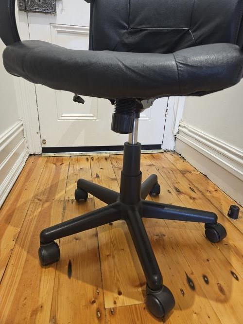 Second-hand Office Swivel Chair - Photo 5)