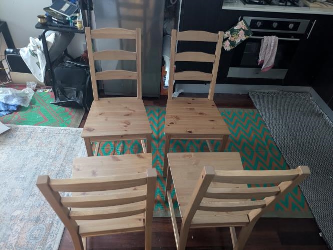 Second-hand Dining Table with 4 Chairs - Photo 5)