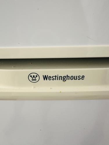 Second-hand Westinghouse 286L Top Mount Fridge - Photo 5)