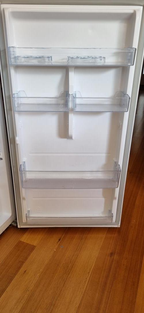 Second-hand Hisense 350L Top Mount Fridge - Photo 5)