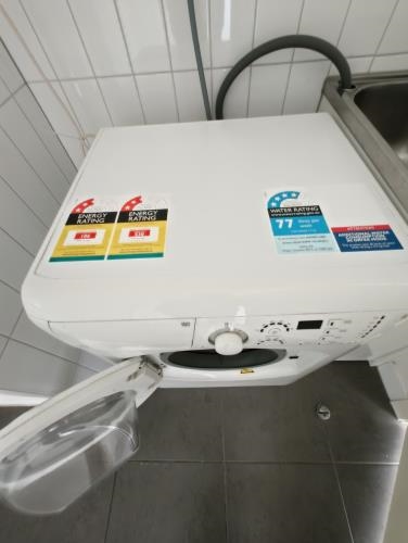 Second-hand Ariston 7.5kg / 4.5kg Washer-Dryer Combo - Photo 5)