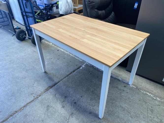 Second-hand Dining Table (no chairs) - Photo 5)
