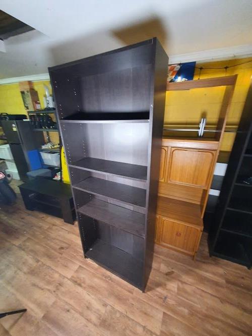 Second-hand IKEA Bookshelf - Photo 5)