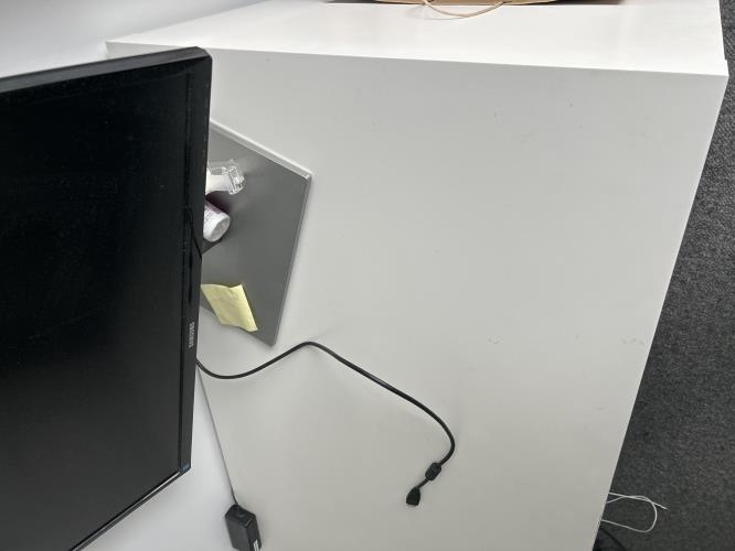 Second-hand Desk - Photo 5)