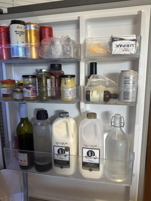 Second-hand Chiq 396L Bottom Mount Fridge - Photo 5)