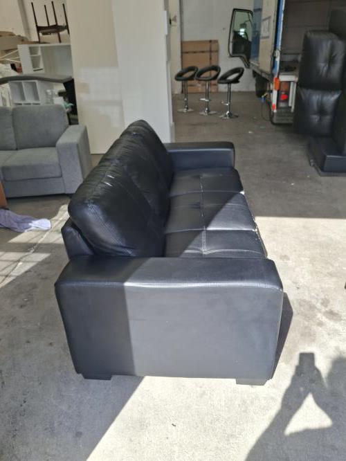 Second-hand Three Seater Sofa - Photo 5)