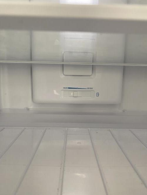 Second-hand Kelvinator 231L Top Mount Fridge - Photo 5)