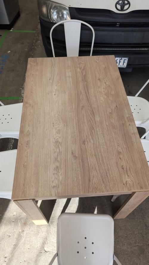 Second-hand Dining Table with 6 Chairs - Photo 5)