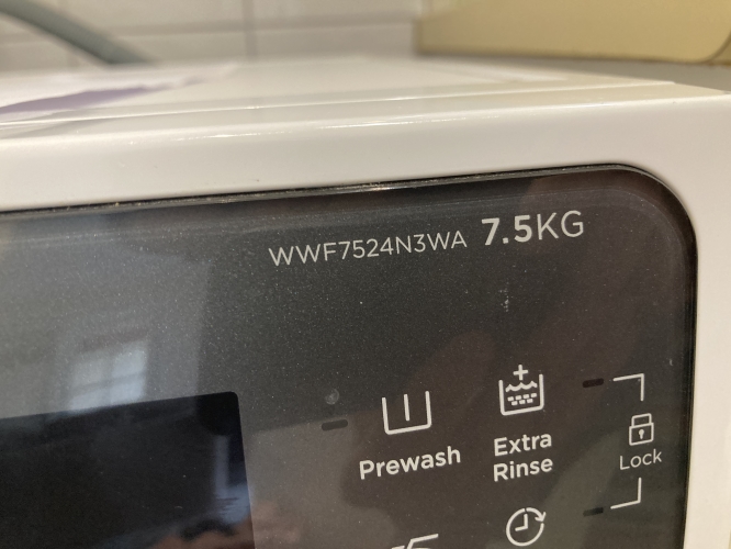 Second-hand Westinghouse 7.5kg Front Load Washing Machine - Photo 5)