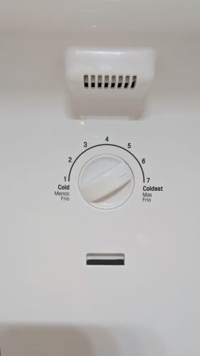 Second-hand Samsung 332L Top Mount Fridge - Photo 5)