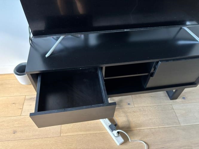 Second-hand Entertainment Unit - Photo 5)