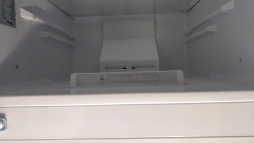 Second-hand Chiq 202L Top Mount Fridge - Photo 5)