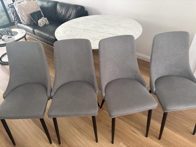 Second-hand Round Dining Table with 4 Chairs - Photo 5)