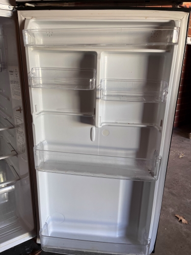 Second-hand Mitsubishi 260L Top Mount Fridge - Photo 6)