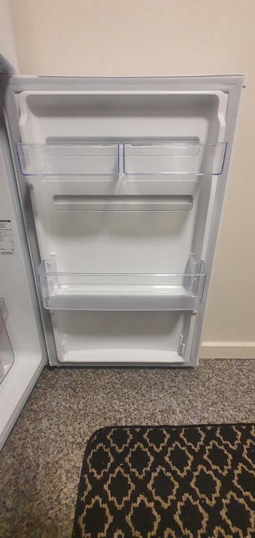 Second-hand Kelvinator 231L Top Mount Fridge - Photo 6)