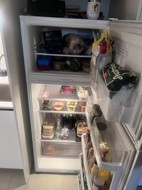 Second-hand Fisher & Paykel 380L Top Mount Fridge - Photo 6)