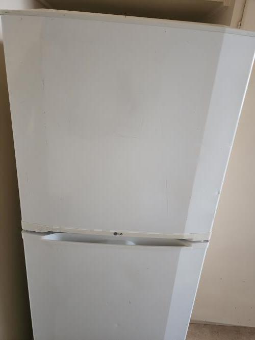 Second-hand LG 234L Top Mount Fridge - Photo 6)