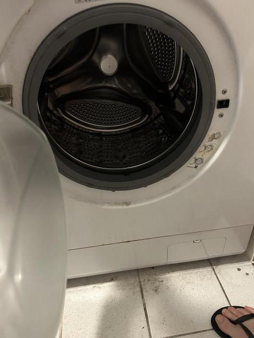 Second-hand LG 7.5kg Front Load Washing Machine - Photo 6)