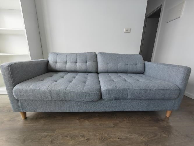 Second-hand Stylish Sofa - Photo 6)