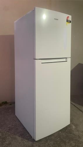 Second-hand Haier 221L Top Mount Fridge - Photo 6)