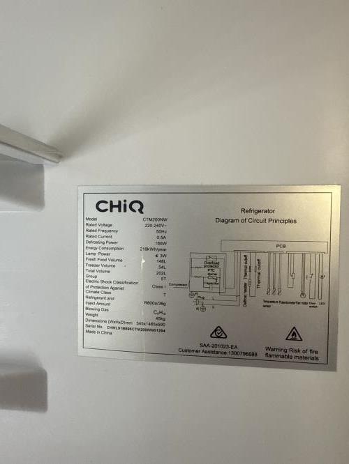 Second-hand Chiq 202L Top Mount Fridge - Photo 6)