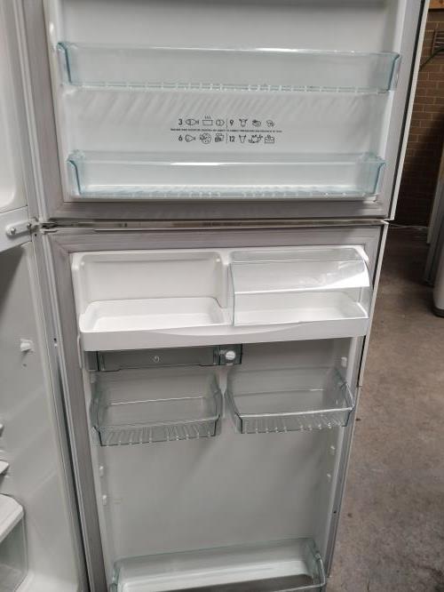 Second-hand Westinghouse 420L Top Mount Fridge - Photo 6)
