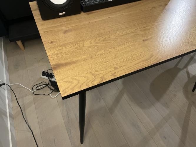 Second-hand Dining Table with 4 Chairs - Photo 6)