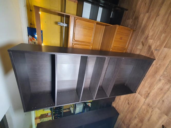Second-hand IKEA Bookshelf - Photo 6)