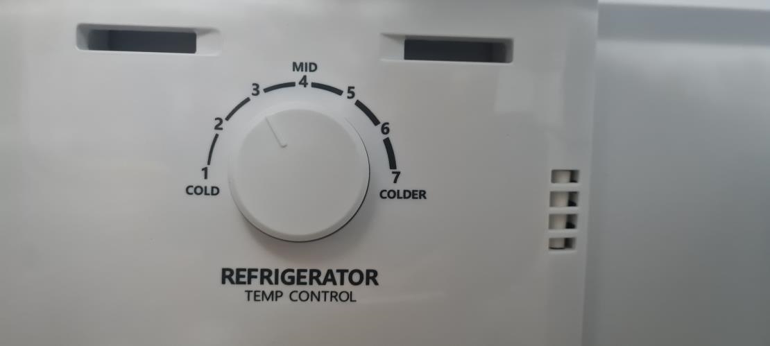 Second-hand Hisense 205L Top Mount Fridge - Photo 6)