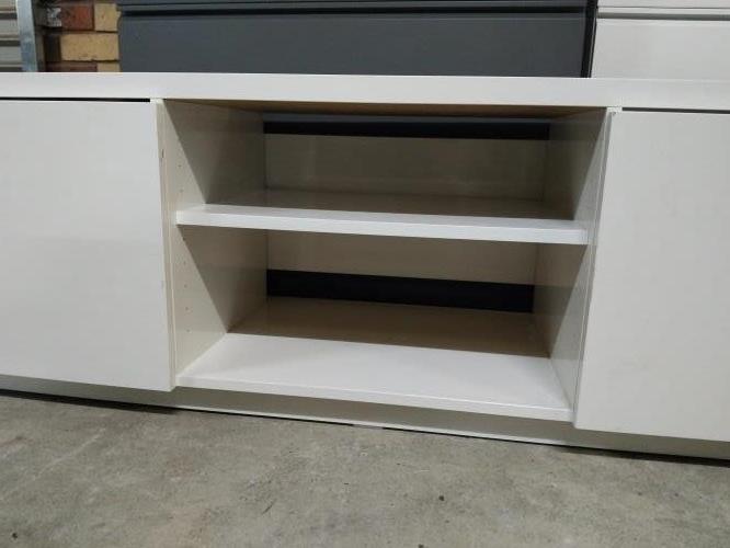 Second-hand Entertainment Unit - Photo 6)