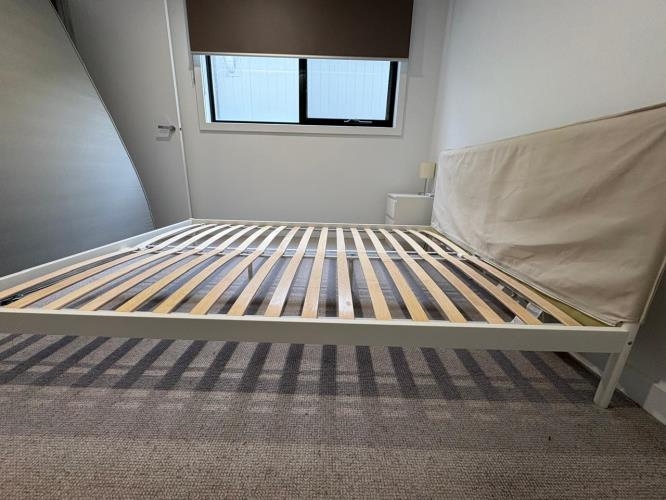 Second-hand IKEA Queen Size Bed Frame - Photo 6)