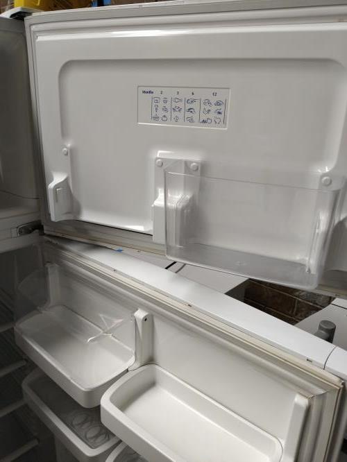 Second-hand Fisher & Paykel 411L Top Mount Fridge - Photo 6)