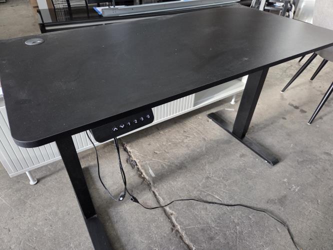 Second-hand Electric Height-Adjustable Desk - Photo 6)