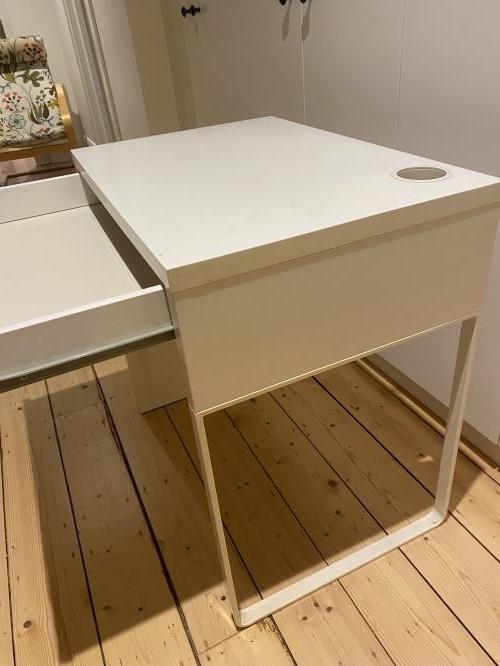 Second-hand IKEA Micke Desk - Photo 7)