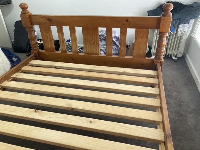 Second-hand Queen Bed Frame - Photo 7)