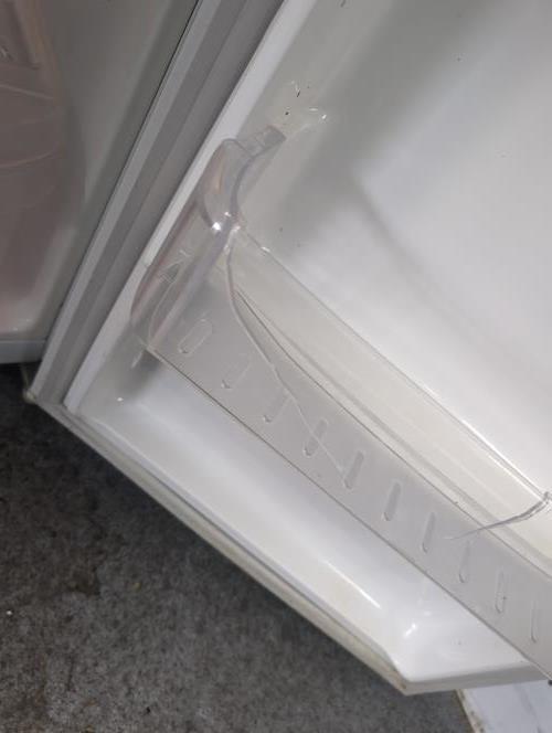 Second-hand Samsung 223L Top Mount Fridge - Photo 7)