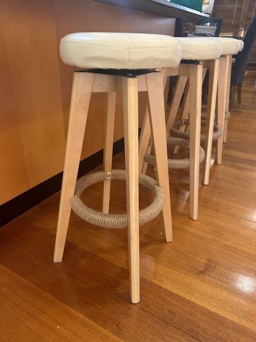 Second-hand Set of 4 Stools - Photo 7)