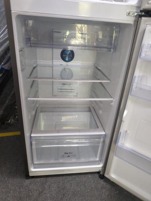 Second-hand Samsung 318L Top Mount Fridge - Photo 7)