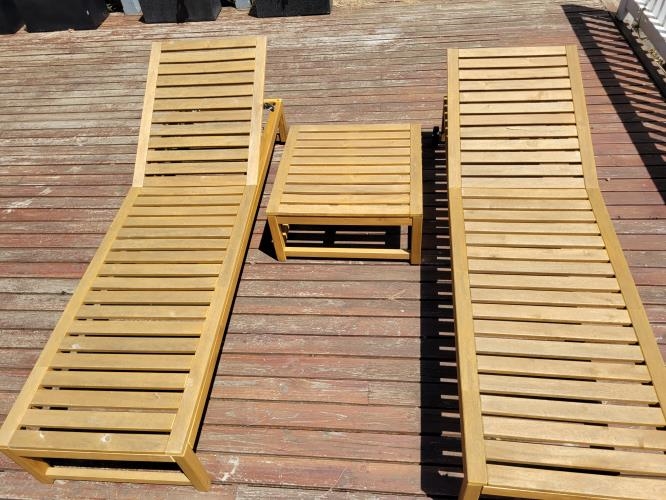 Second-hand Set of 2 Sun Lounges with Matching Small Table - Photo 7)