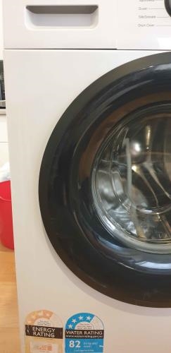 Second-hand Hisense 8kg Front Load Washing Machine - Photo 7)